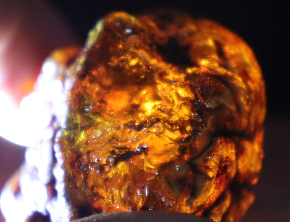 Charming Natural Dominican Clear Cognac Green Blue Amber Rough Specimen 37gram – photo 8