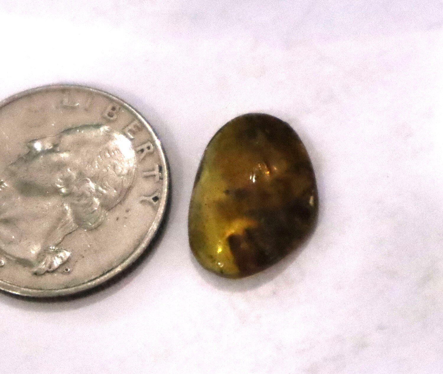 Beautiful Natural Dominican Translucent Yellow Blue Amber Polished Stone 18mm – photo 9