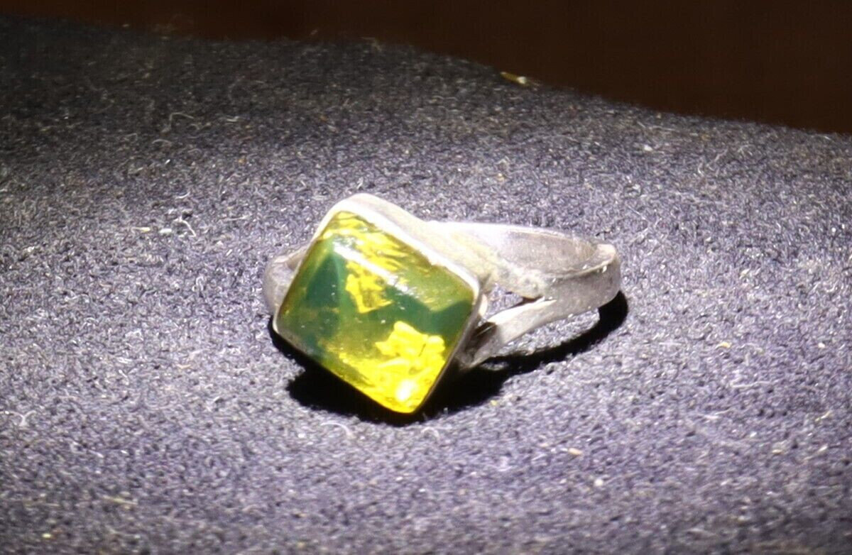 Lovely Natural Clear Yellow Green Amber .925 Sterling Silver Ring #5 – photo 6