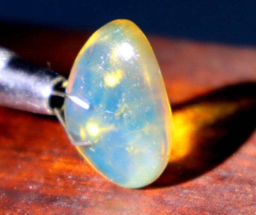Exquisite Natural Dominican Clear Sky Blue Amber Polished Stone 22mm – photo 4