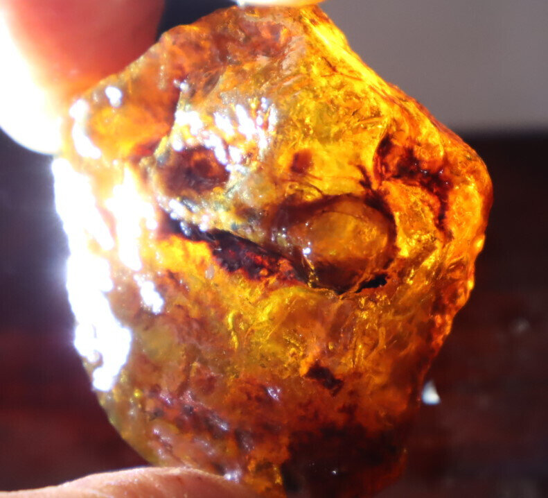 Impressive Nat.Dominican Clear Sky Blue Yellow Amber Rough Specimen 44mm 16.5g – photo 11
