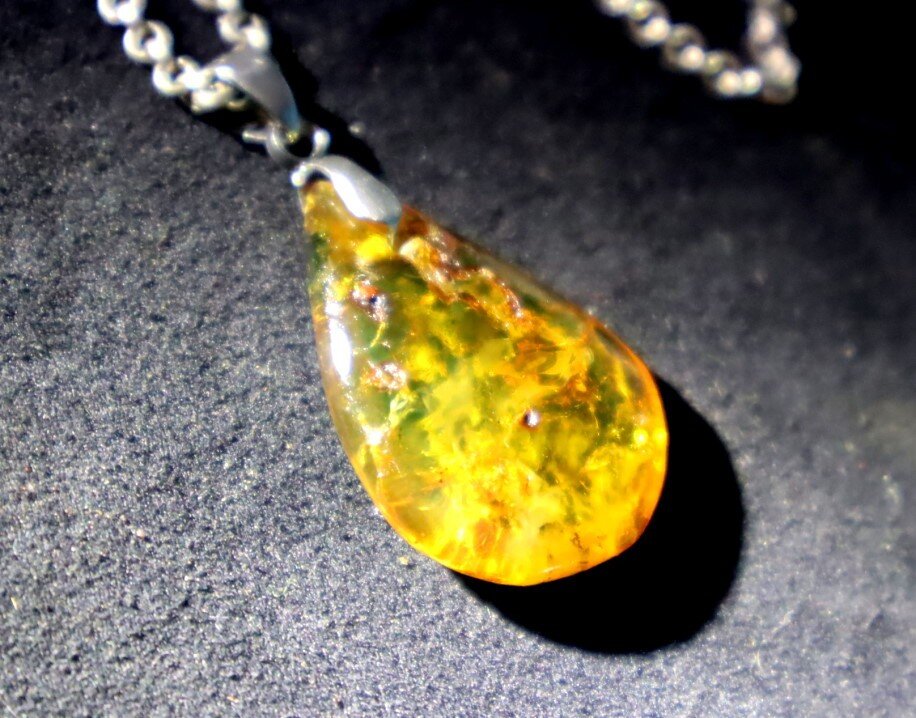 Lovely Natural Clear Light Green Amber Pendant 39mm – photo 3