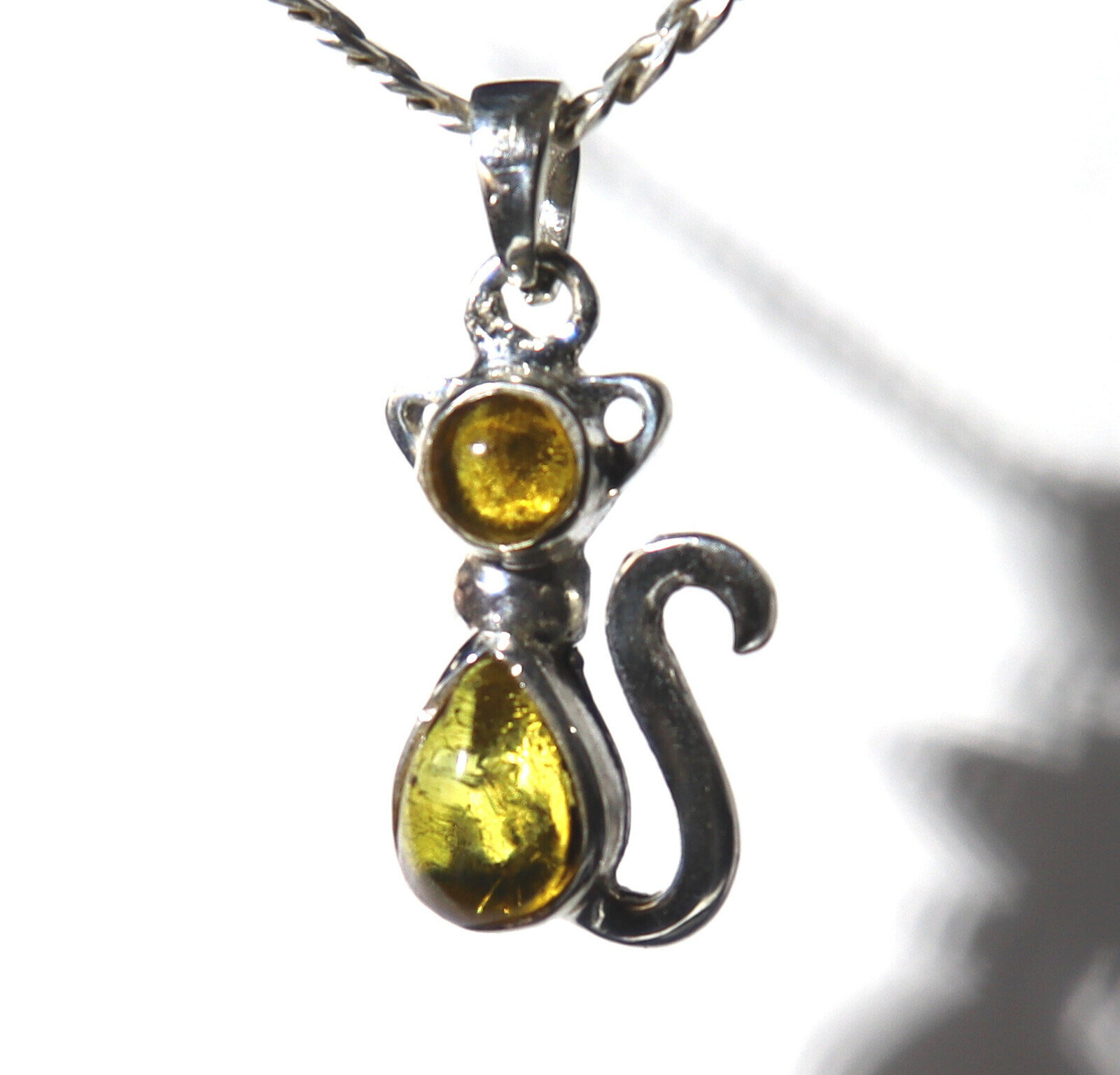Impressive Natural Clear Light Green Amber .925 Sterling Silver Cat Pendant 32mm – photo 6