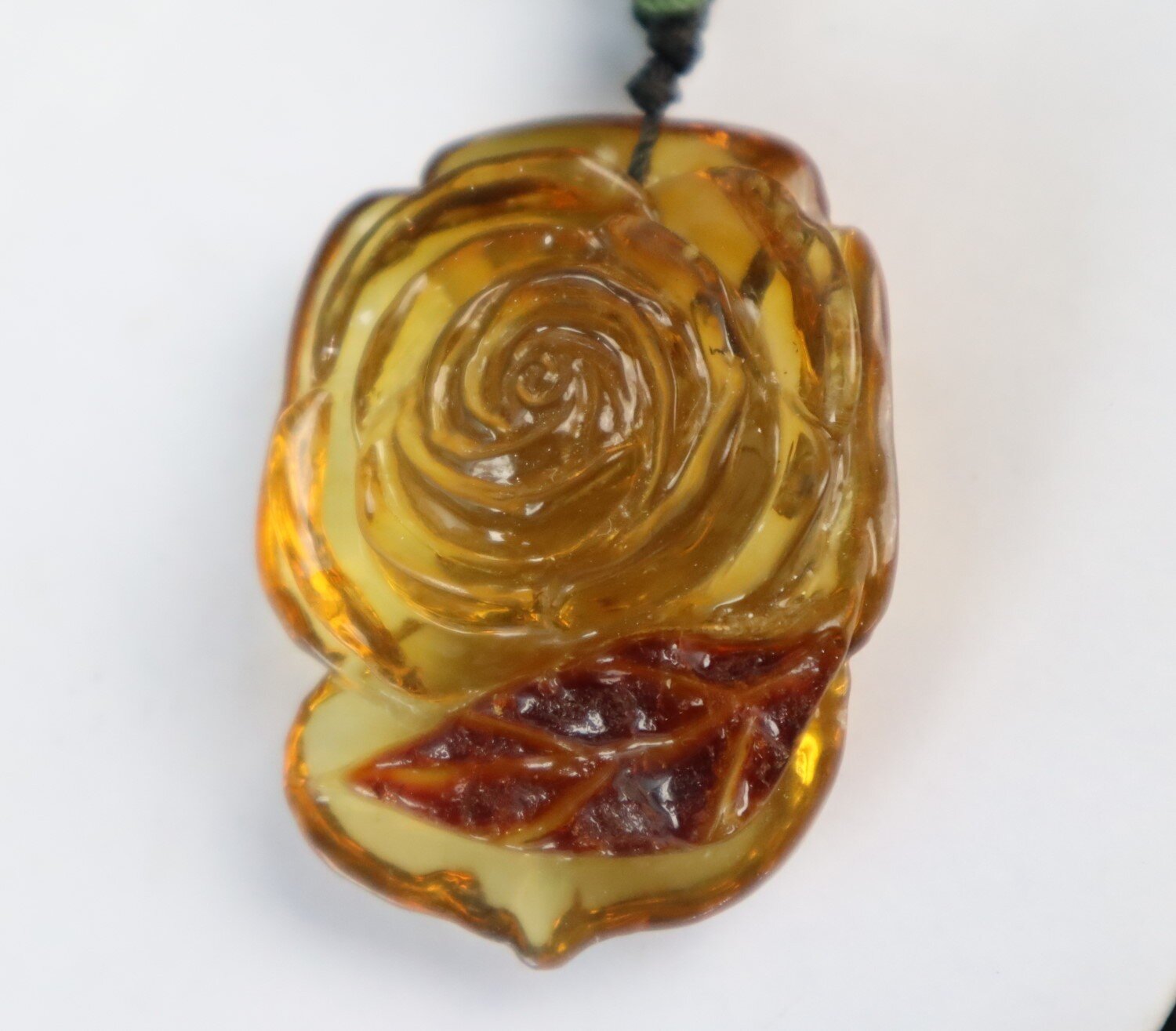 Hand-Carved Dominican Green Amber Pendant – Floral Design – photo 13