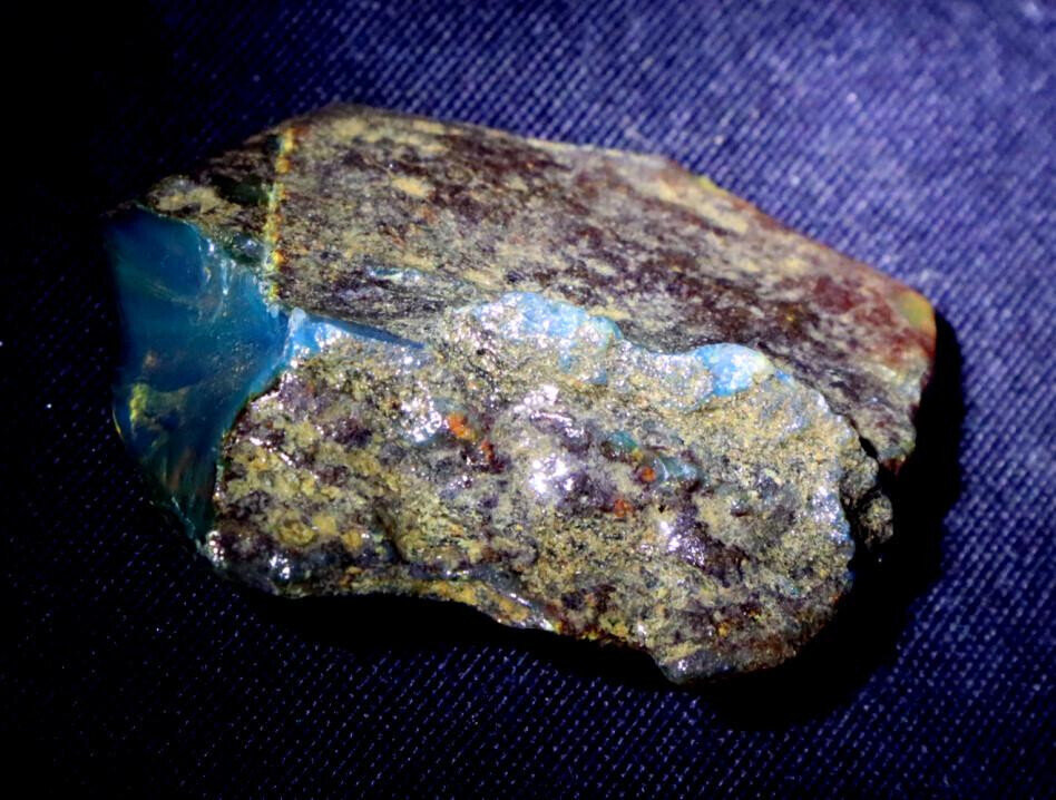 Exquisite Natural Dominican Crystal Clear Sky Blue Amber Rough Specimen 47mm 13g – photo 10