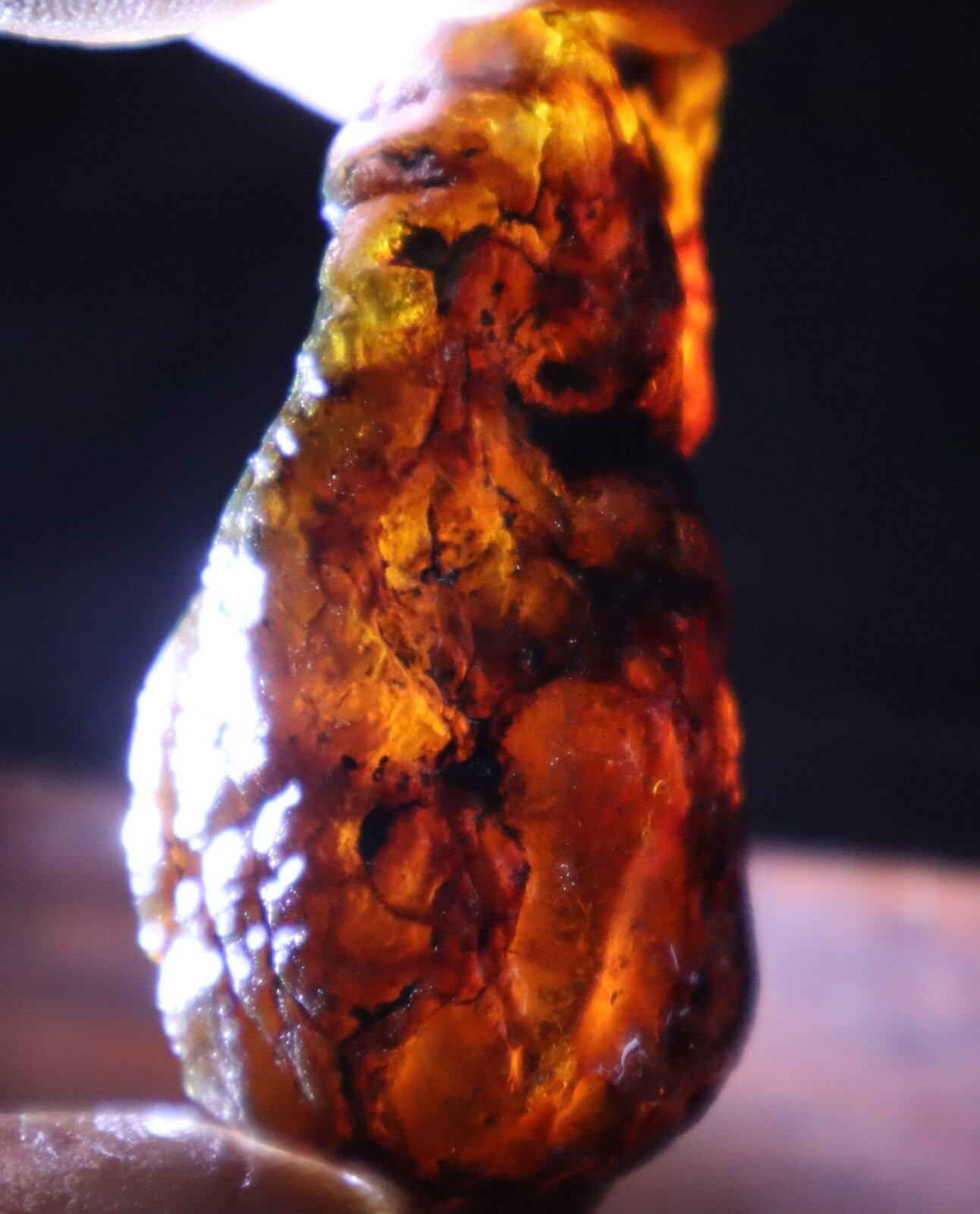 Charming Natural Dominican Clear Green Blue Amber Rough Specimen 58mm 22.2grams – photo 10