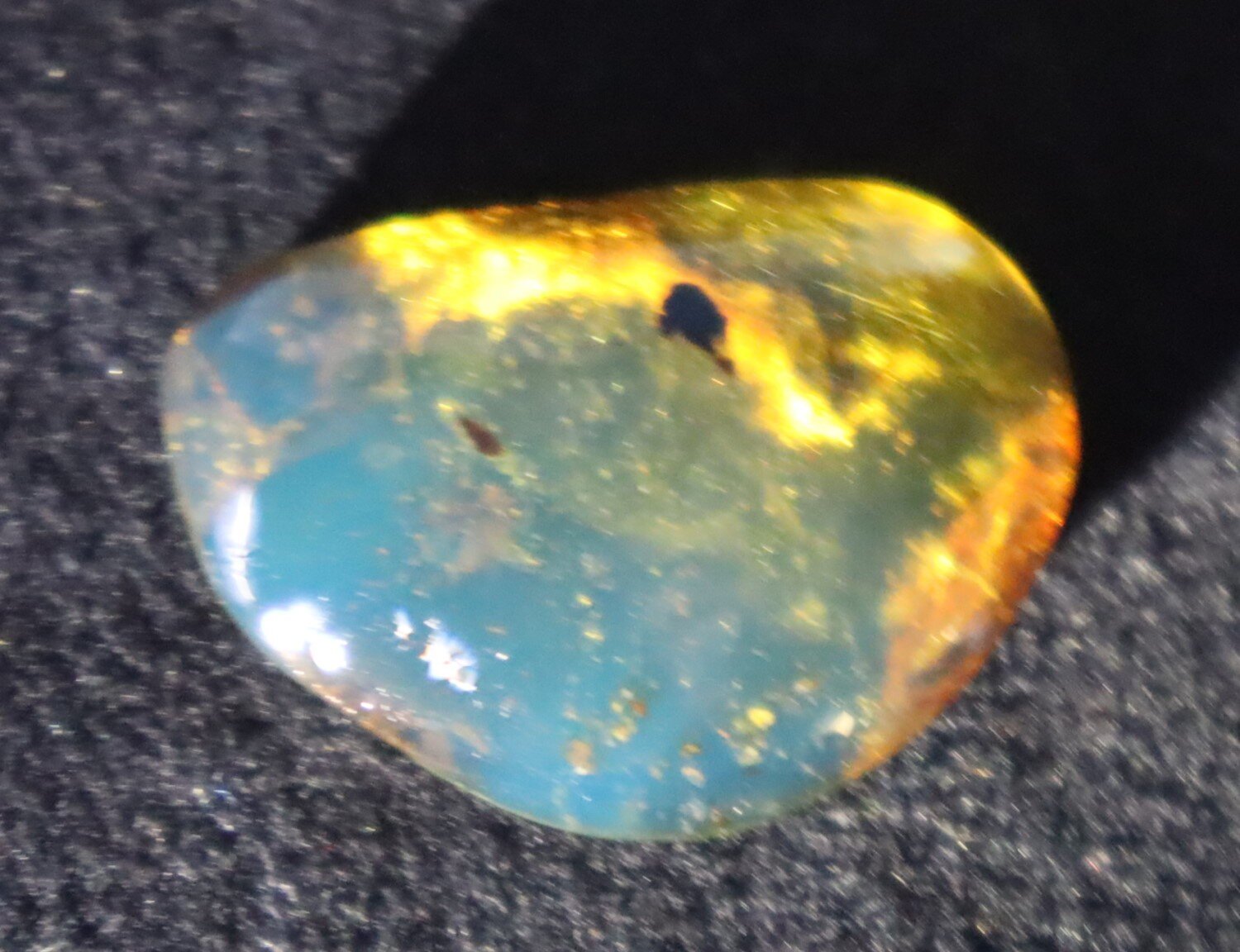 Splendid Natural Clear Sky Blue Amber Cabochon polished Stone 25mm – photo 5