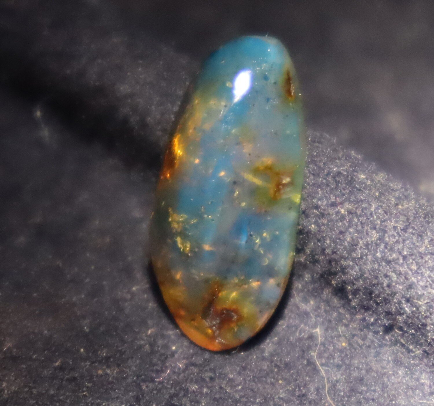 Natural Dominican Clear Volcanic Blue Amber Polished Stone 20mm – photo 6